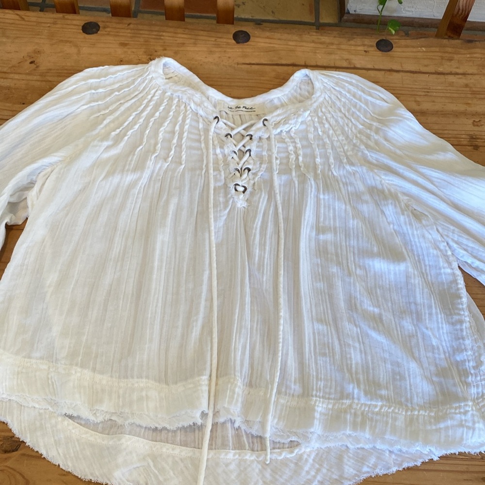 🎉 RARE‼️ WE THE FREE PIN-TUCK TOP‼️ - Picture 13 of 13